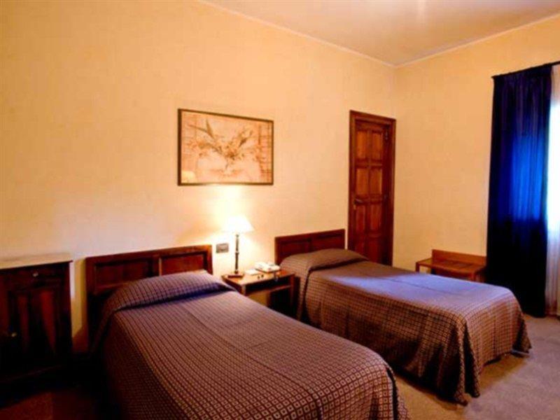 Hotel Columbus Roma Eksteriør bilde