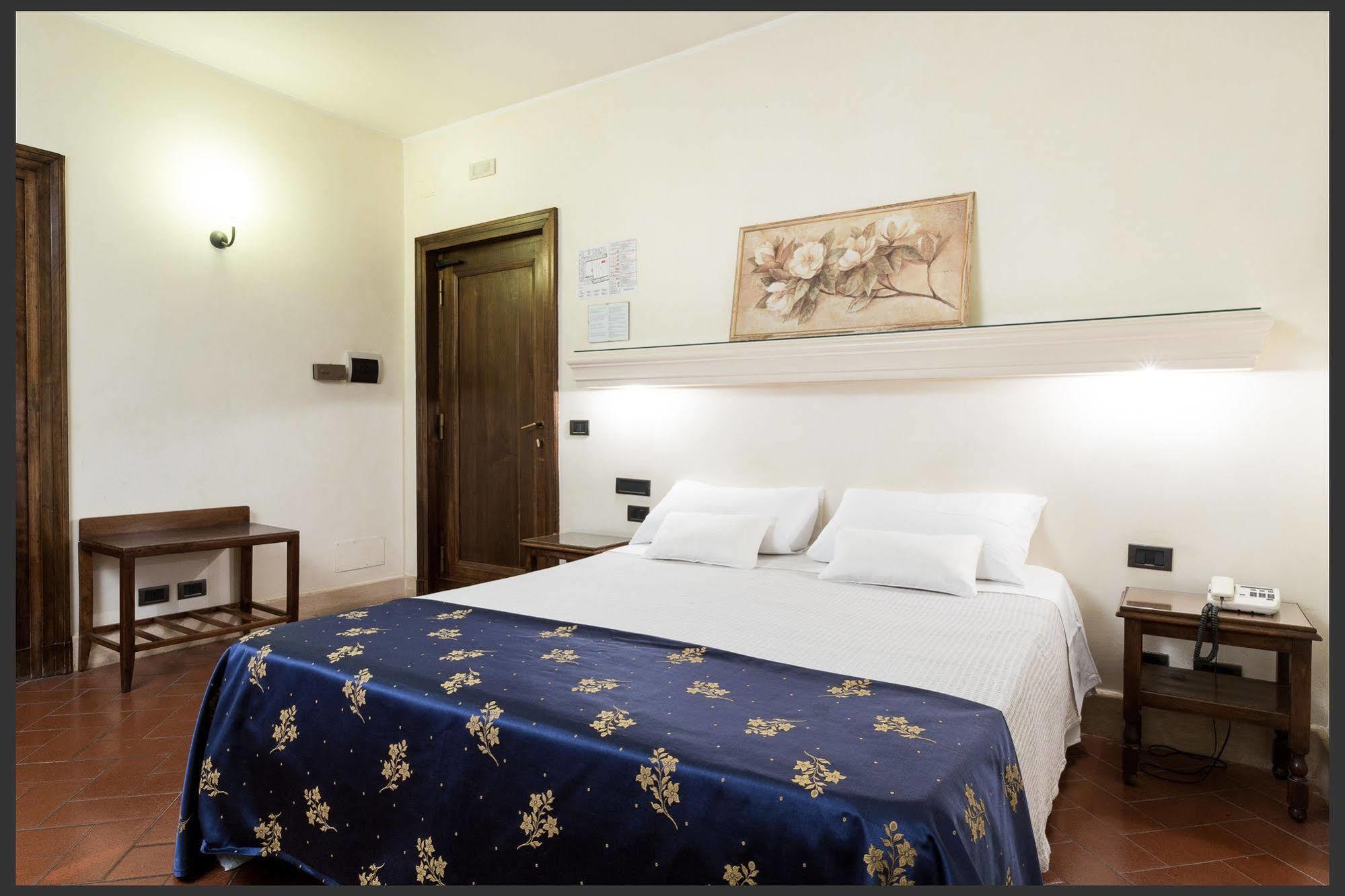 Hotel Columbus Roma Eksteriør bilde