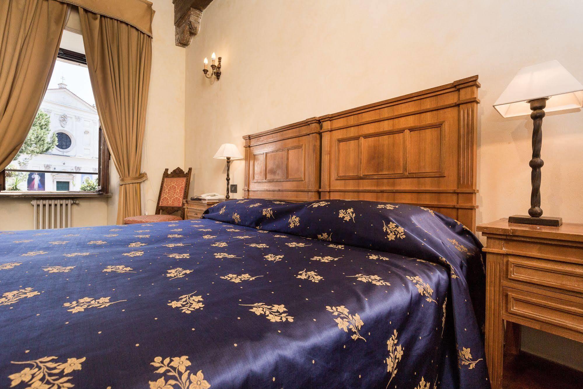 Hotel Columbus Roma Eksteriør bilde